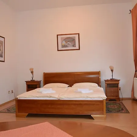 Scarlet Guest house 3*